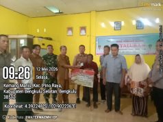 Pemdes Kemang Manis Salurkan BLT Kepada 3 KPM Warga nya.